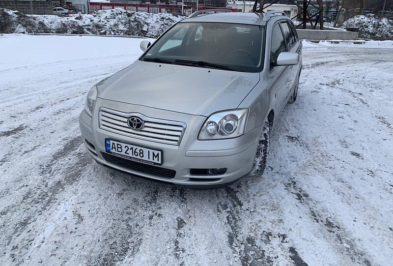Toyota Avensis 2004