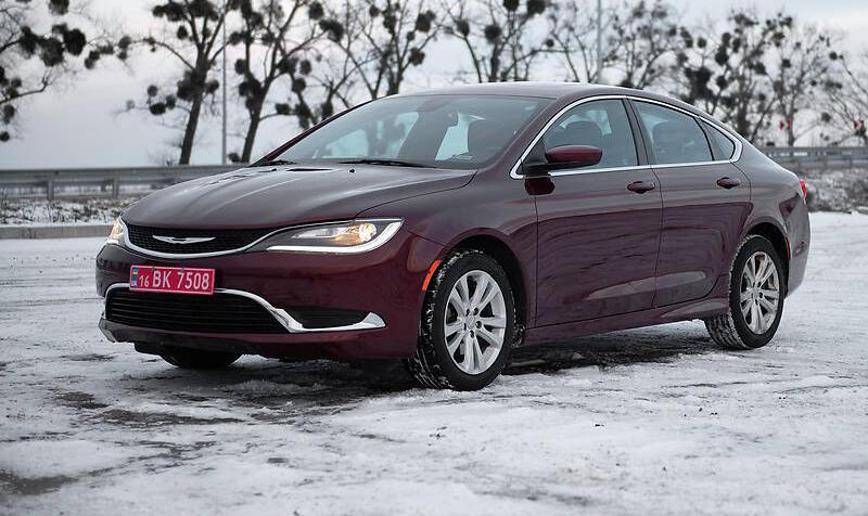 Chrysler 200   2015