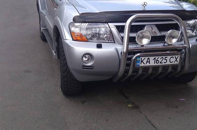 Mitsubishi Pajero GLS 2006