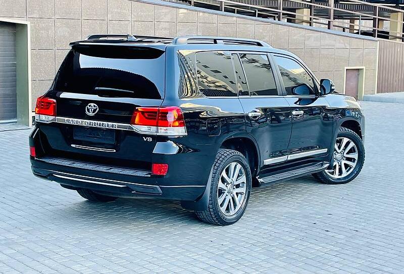 Toyota Land Cruiser 200 2016