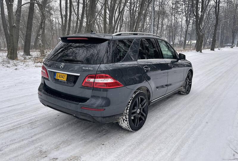 Mercedes-Benz ML 350 2012