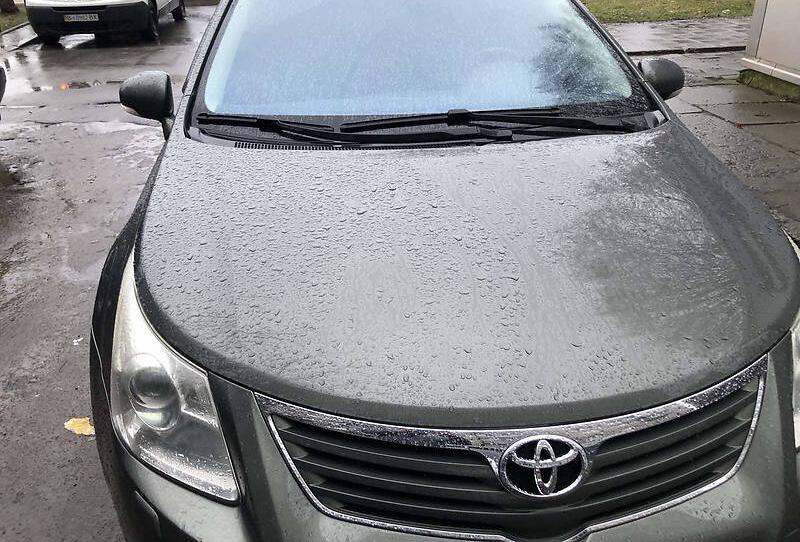 Toyota Avensis 2011
