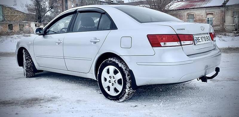 Hyundai Sonata NF 2009
