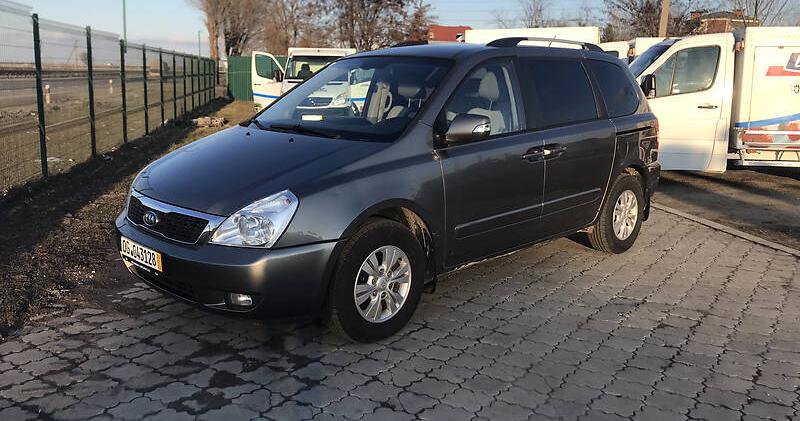 Kia Carnival 2010