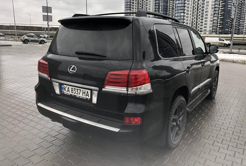 Lexus LX 570 2013