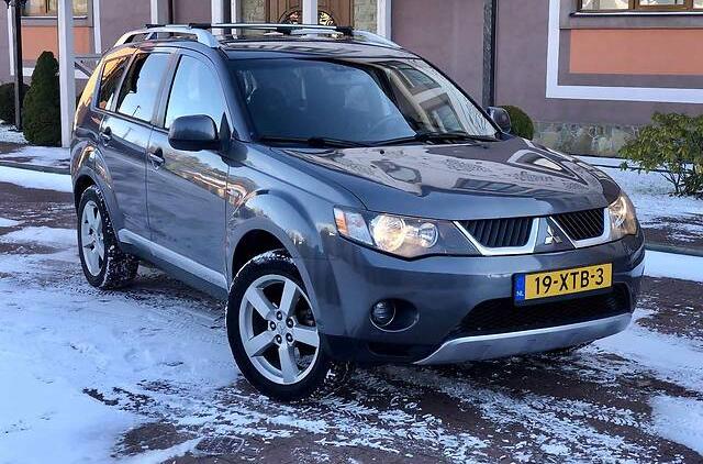 Mitsubishi Outlander XL 4WD ROCKFORD 2009