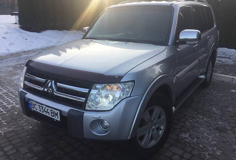Mitsubishi Pajero GLS 2007