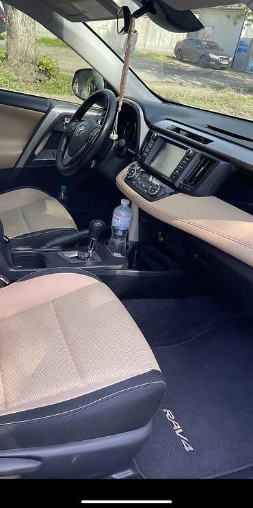 Toyota RAV4 2016