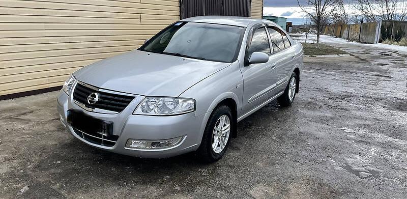 Nissan Almera 2012