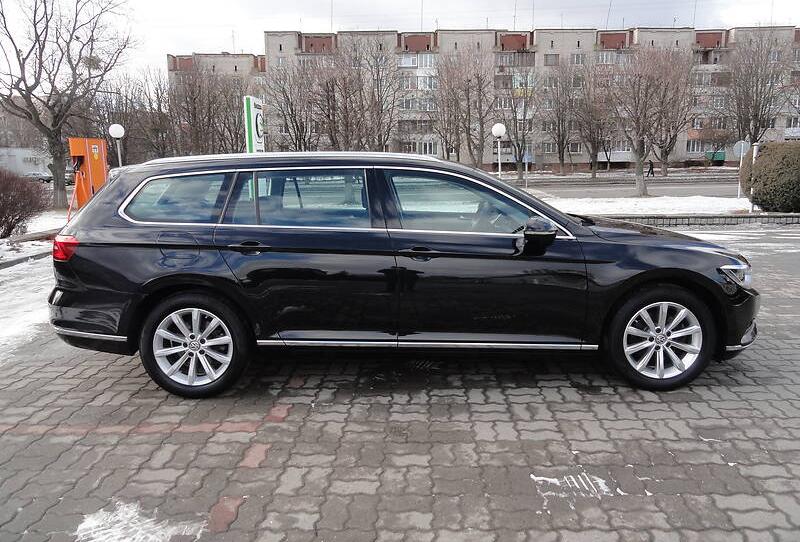 Volkswagen Passat B8  HIGHLINE 2018