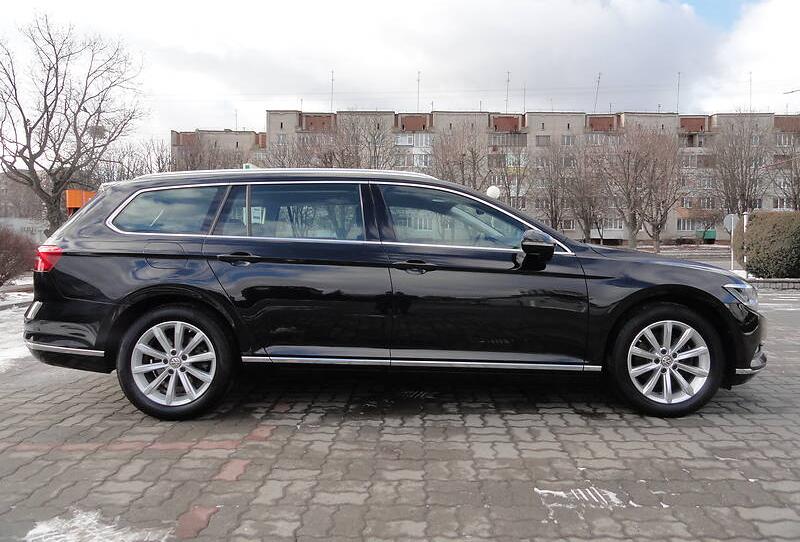 Volkswagen Passat B8  HIGHLINE 2018