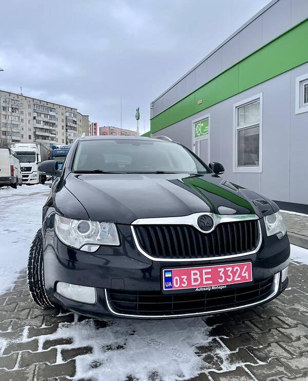 Skoda Superb 2011