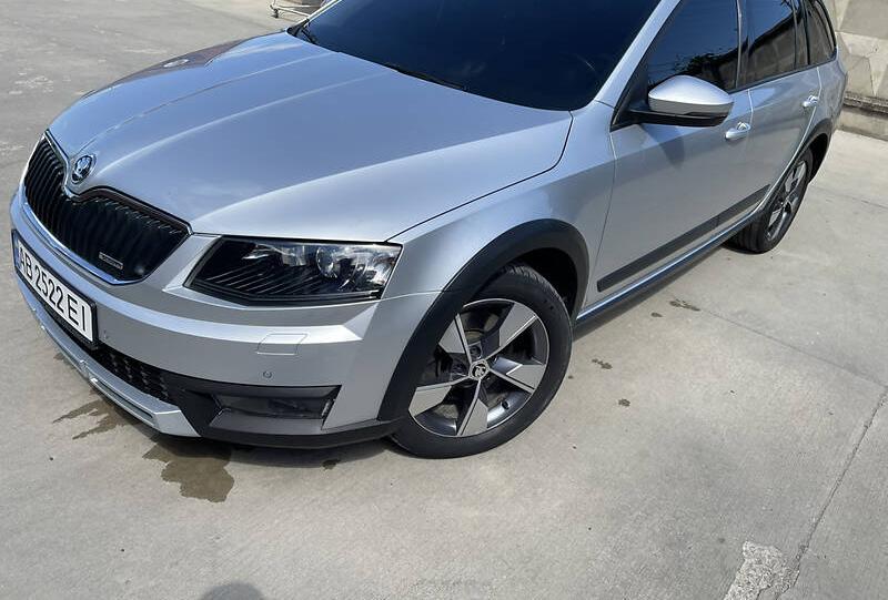 Skoda Octavia Scout scout 2016