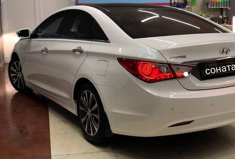 Hyundai Sonata 2011