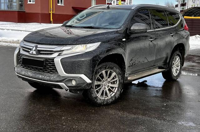 Mitsubishi Pajero Sport 2016