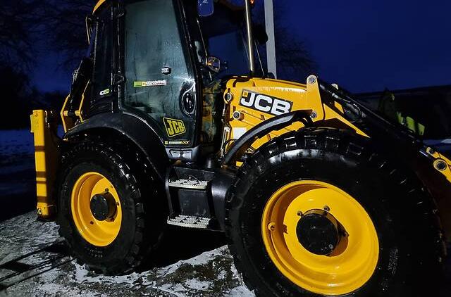 JCB 4CX 2012