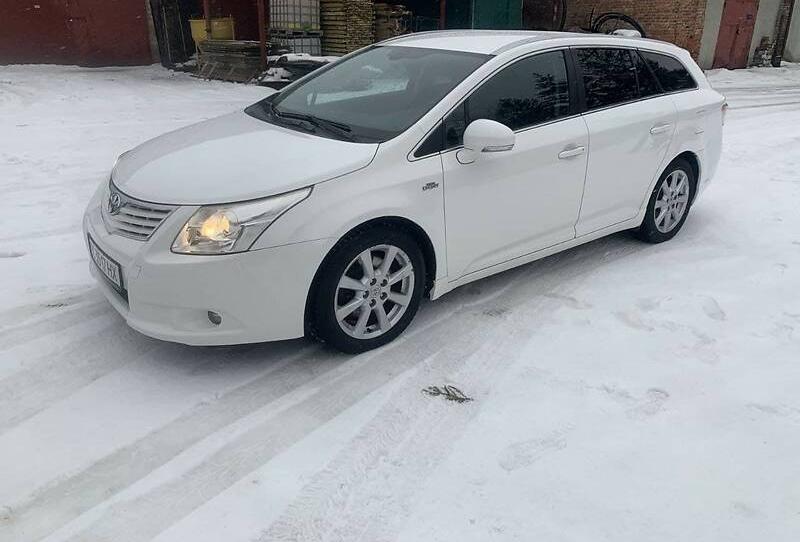 Toyota Avensis 2010