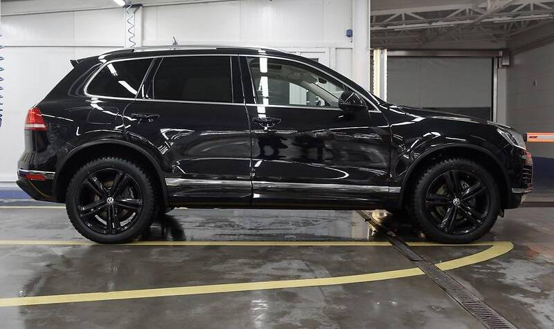 Volkswagen Touareg R LINE  2017