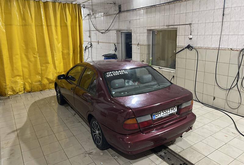 Nissan Almera 1996