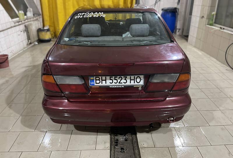 Nissan Almera 1996