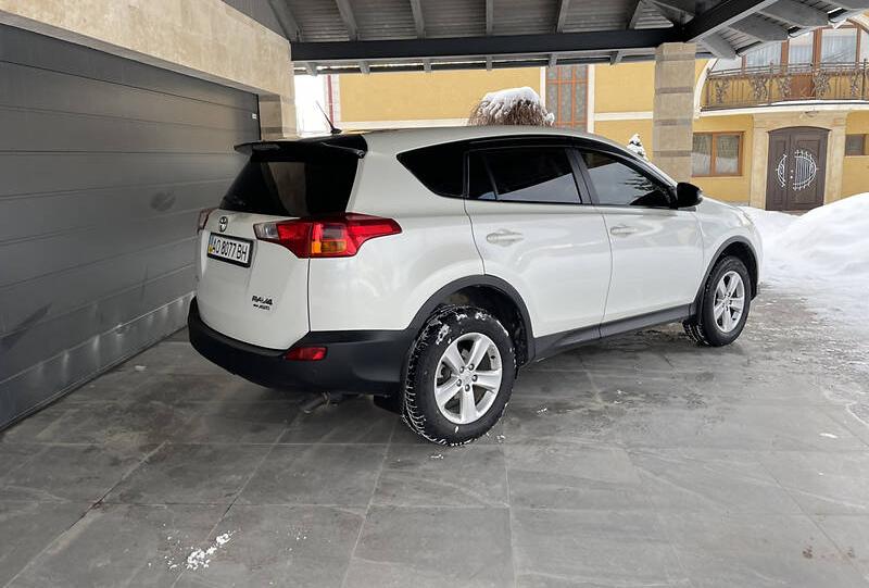 Toyota RAV4 2014