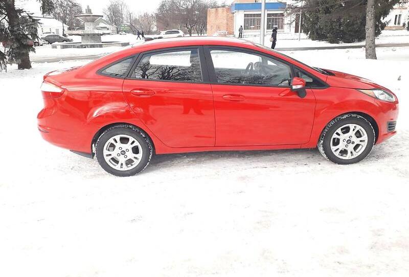 Ford Fiesta SE 2013