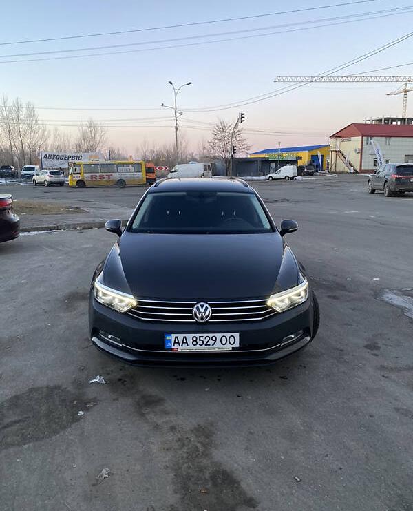 Volkswagen Passat B8 2014