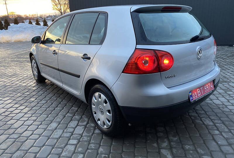 Volkswagen Golf V MPI 2004