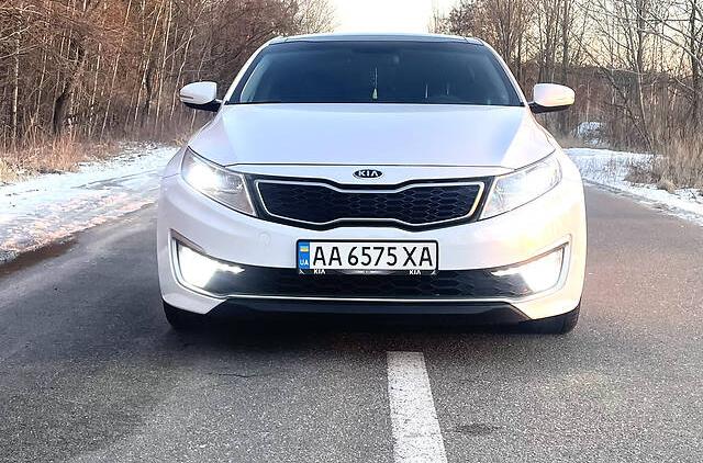 Kia K5 2011