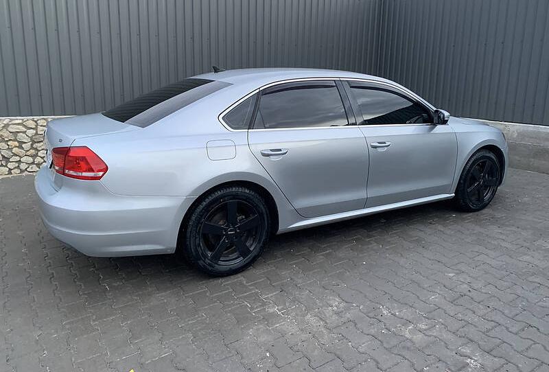 Volkswagen Passat B7 SE NMS 2012