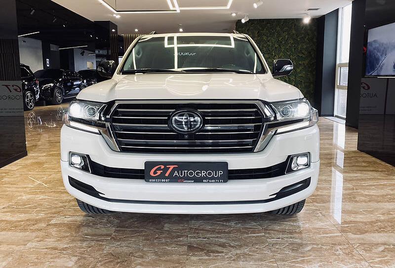 Toyota Land Cruiser 200 EXCALIBUR  2018