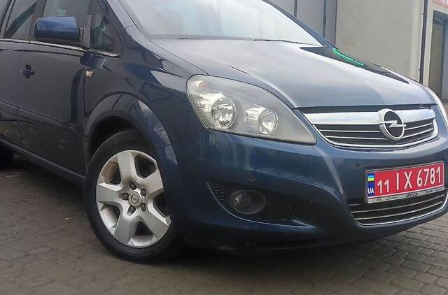 Opel Zafira 2011