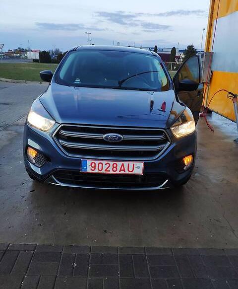 Ford Escape S 2017