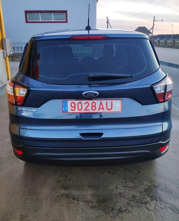 Ford Escape S 2017