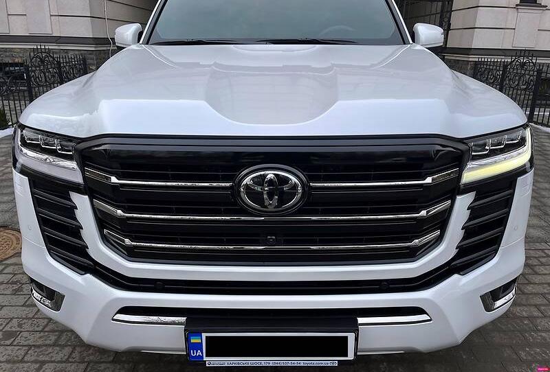 Toyota Land Cruiser 300 2021