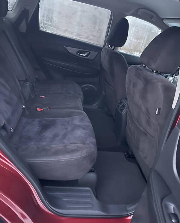 Nissan Rogue SV  2014