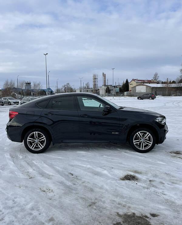 BMW X6 XDRIVE 50 2015
