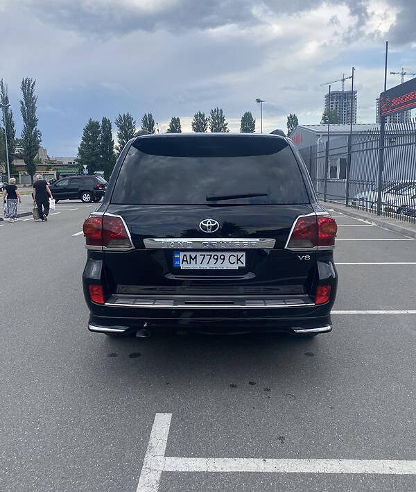 Toyota Land Cruiser 200 2008