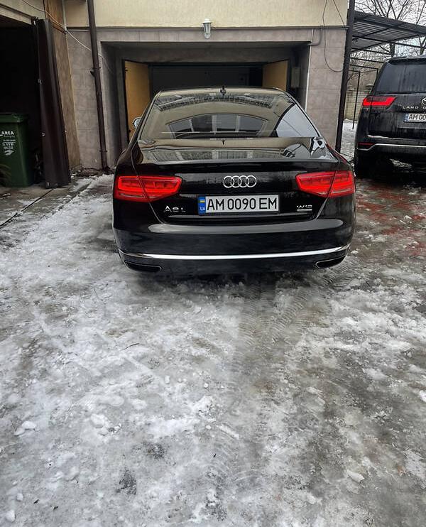 Audi A8 2012