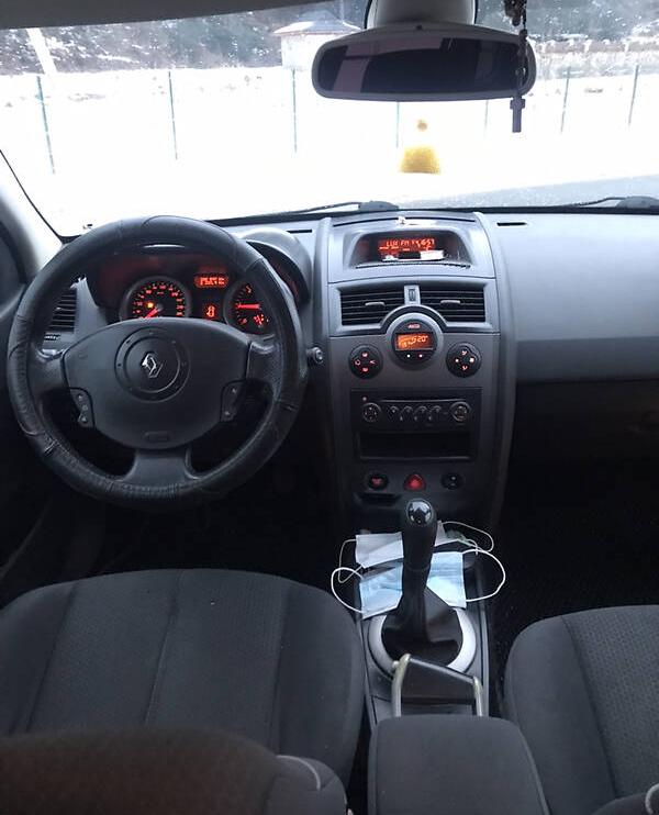 Renault Megane 932494 2005
