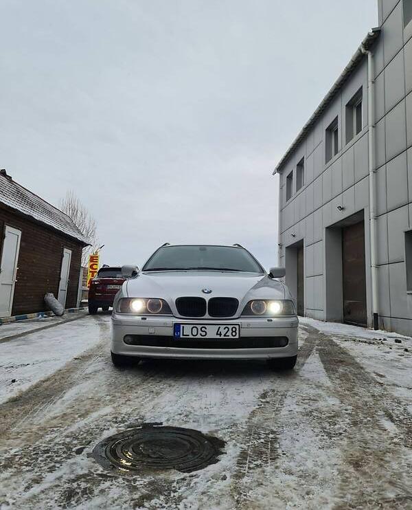 BMW 530 2001