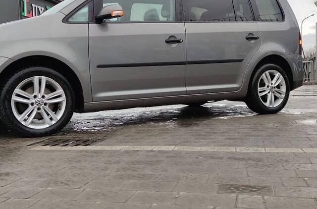 Volkswagen Touran 103kw 2009