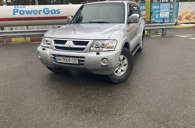Mitsubishi Pajero Wagon 2006
