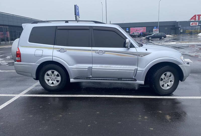 Mitsubishi Pajero Wagon 2006