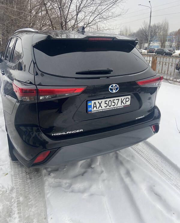 Toyota Highlander 2021