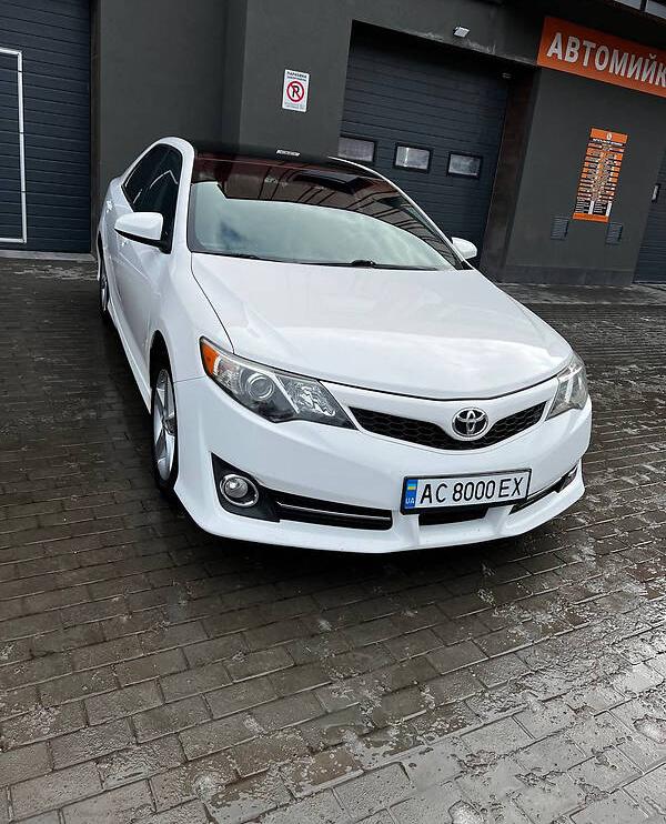 Toyota Camry 2013