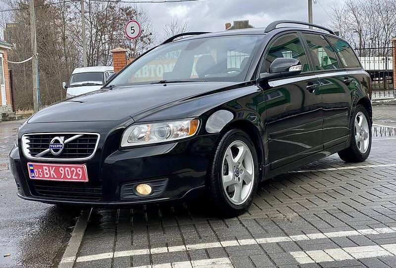 Volvo V50 Momentum D2 84kW  2011