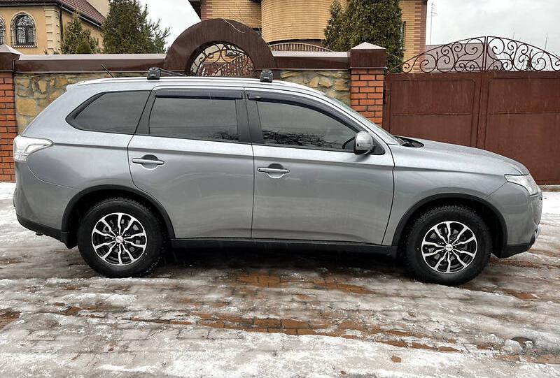 Mitsubishi Outlander 2014