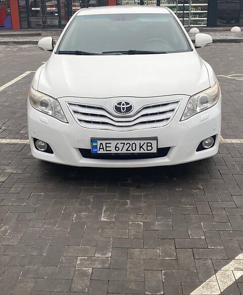 Toyota Camry 2011