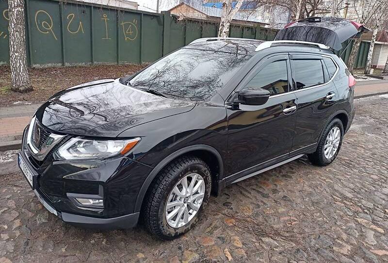 Nissan Rogue sv avd 2017